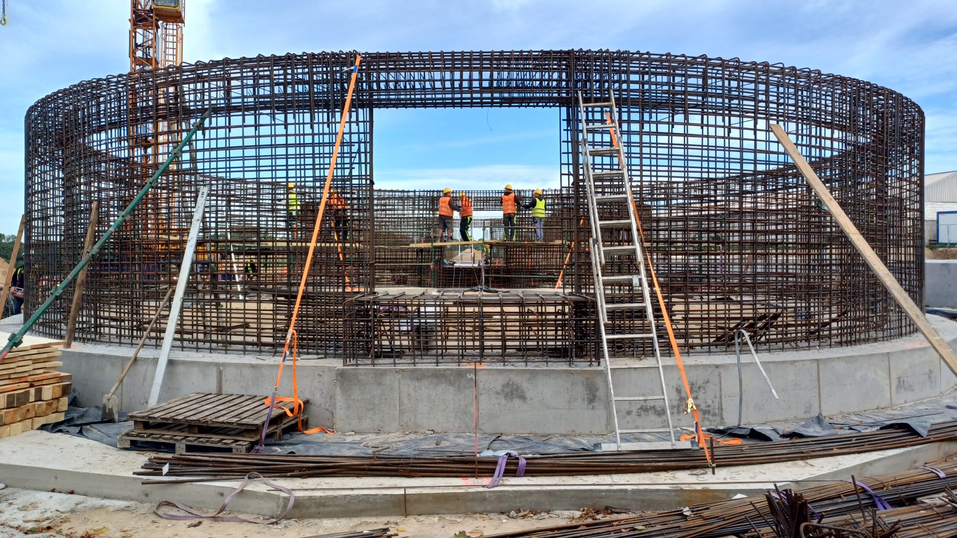 Budowa fundamentów pod silosy płaskodenne