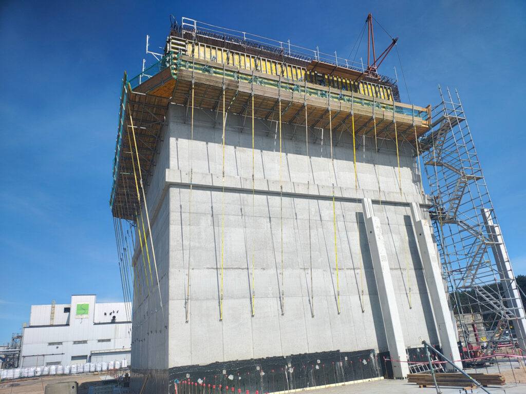 Budowa bunkra spalania odpadów medycznych dla firmy broster